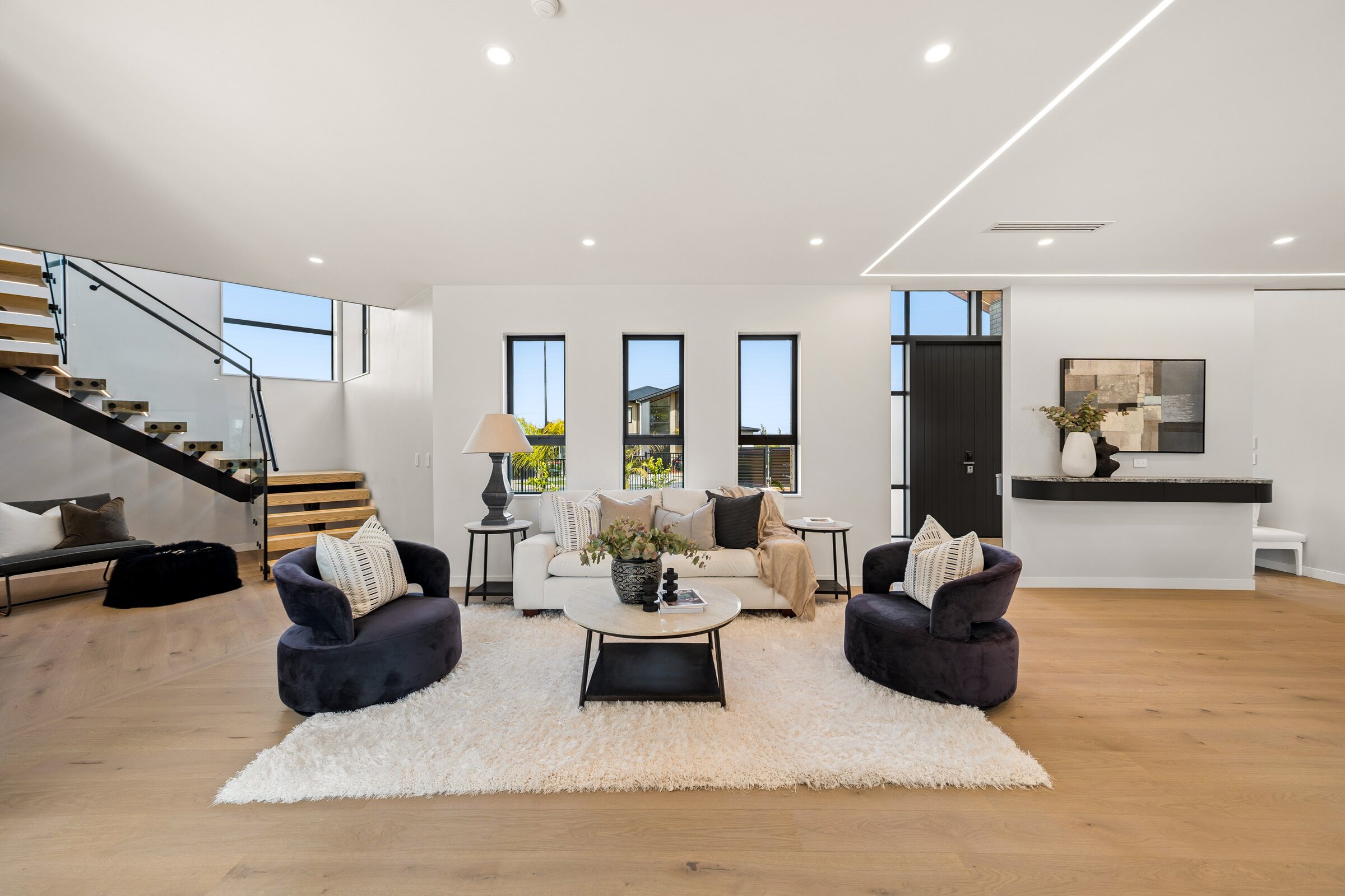 Main living room at 73 Kewa Road